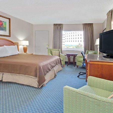 Travelodge By Wyndham Orlando Downtown Centroplex Zewnętrze zdjęcie